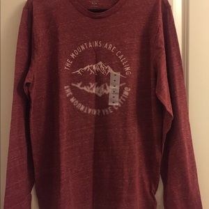“The mountains are calling” long sleeve tee
